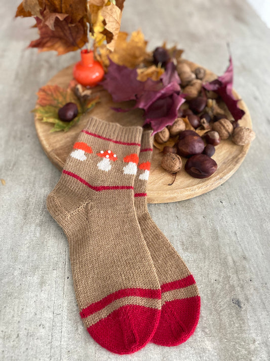 Socken aus Rico Design Sockenwolle.