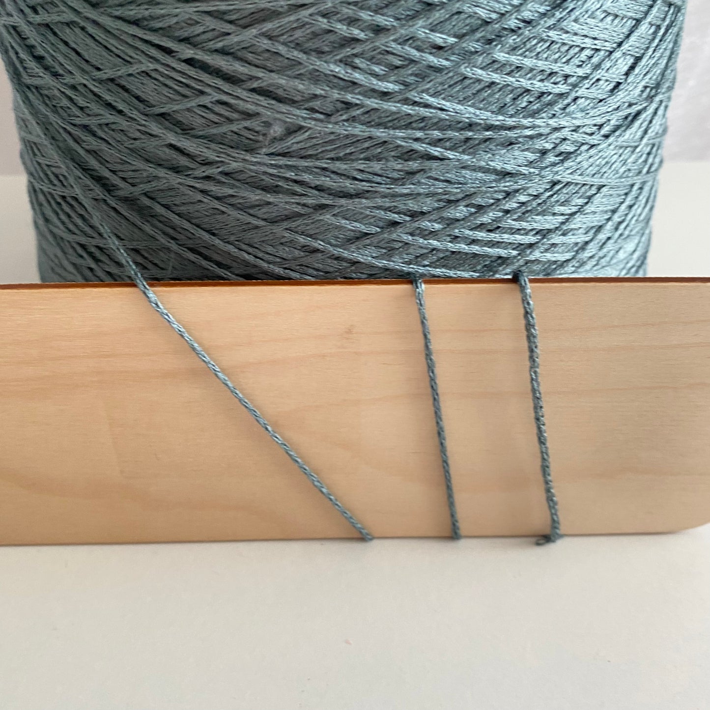 Konenwolle 100 % Seide / Loro Piana Italy.