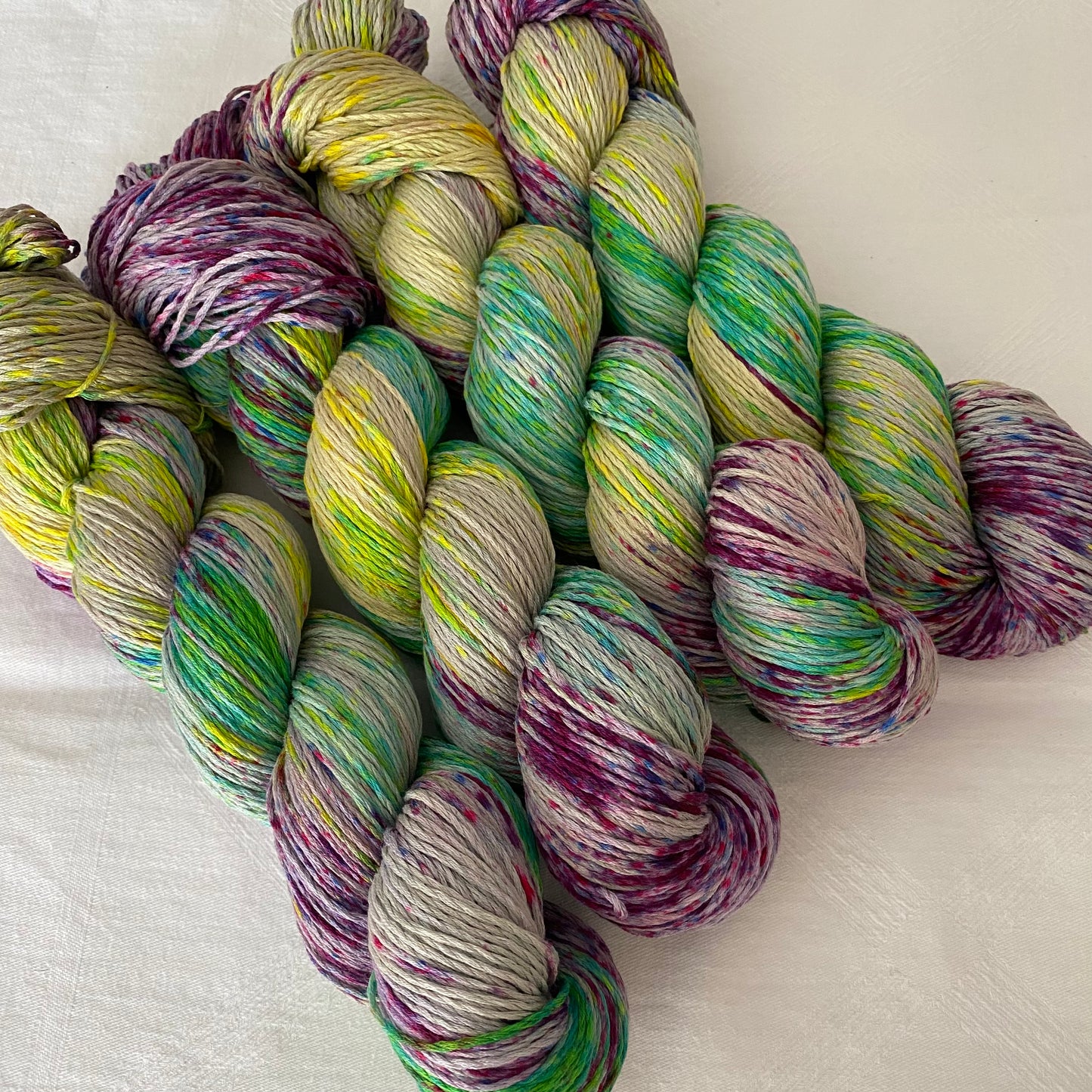 Handgefärbte Baumwolle mit Seide / 100 g