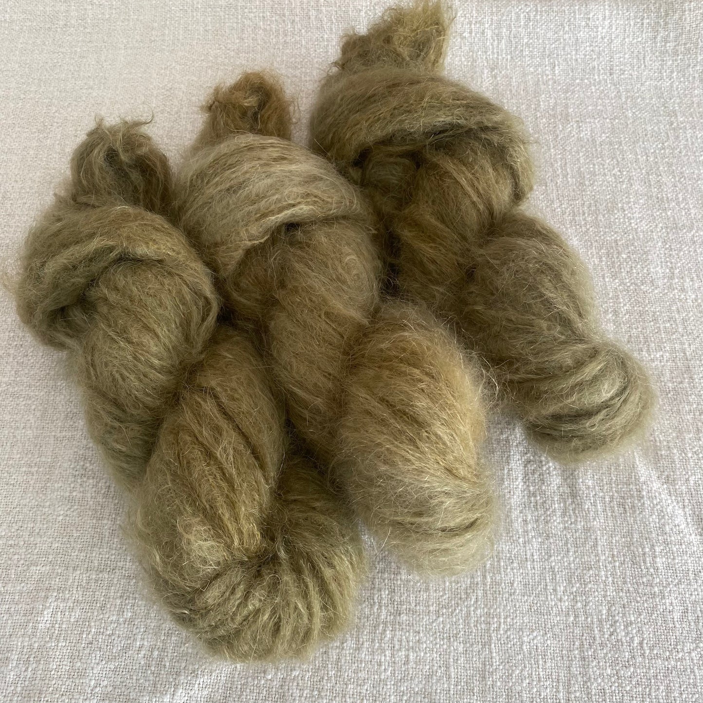 Handgefärbte Big Mohair mit Alpaka.