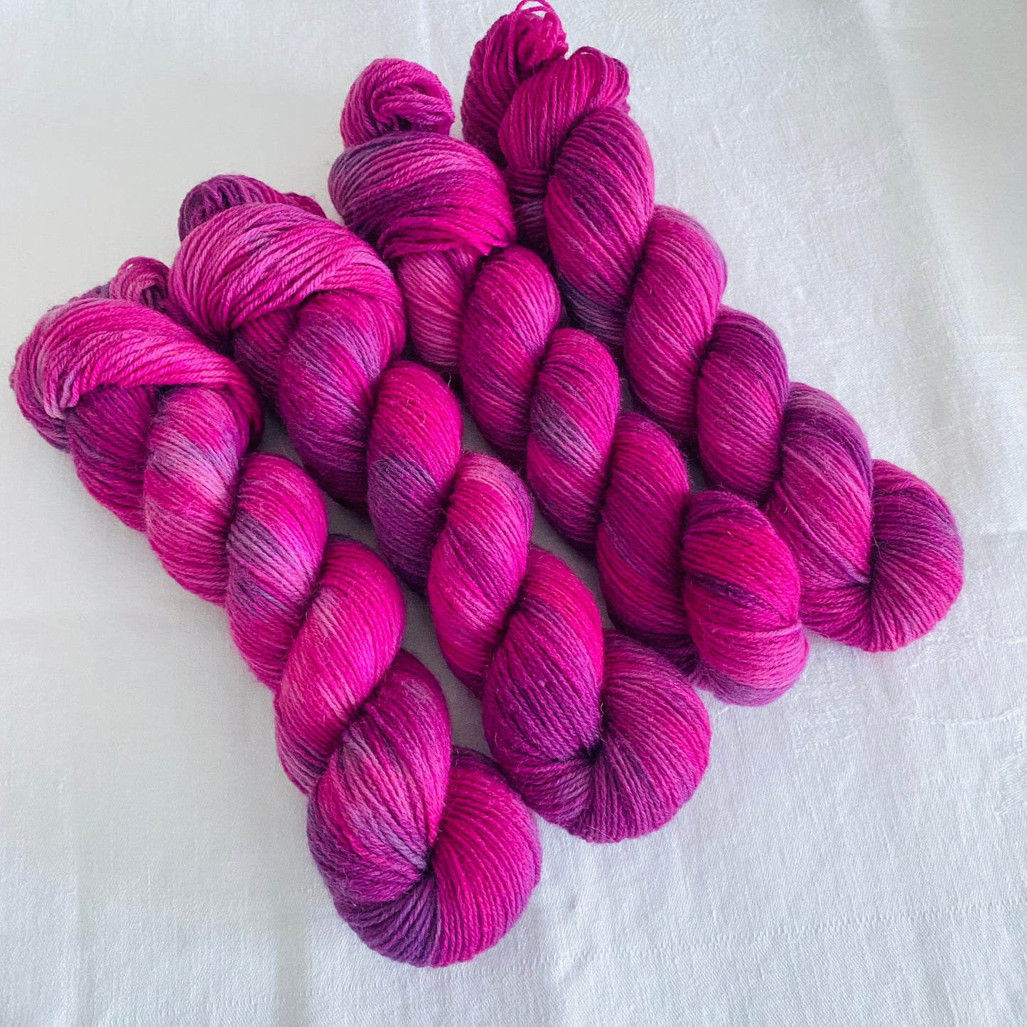 Handgefärbte Sockenwolle 4-fach./ 50 g.