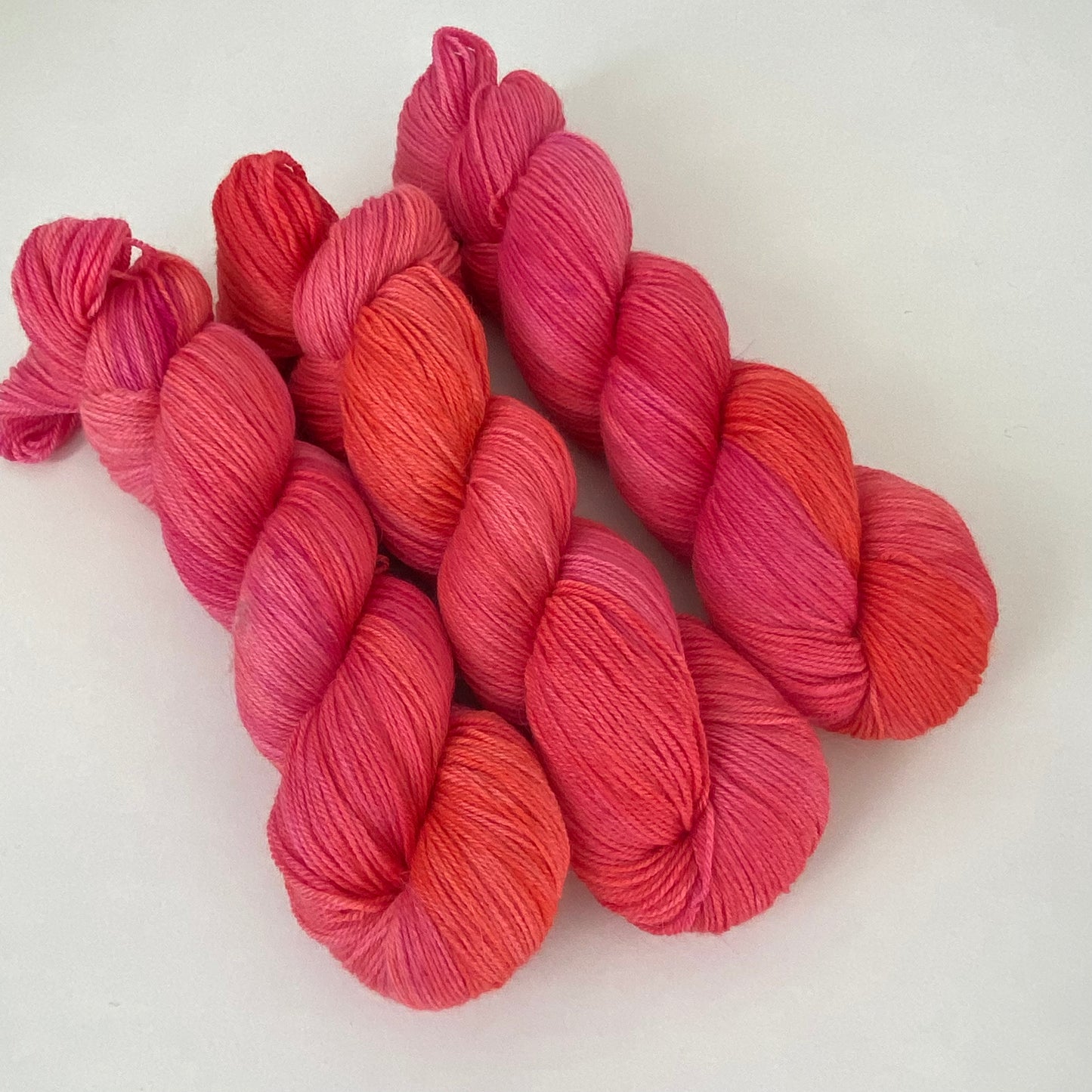 Handgefärbte Alpaca mit Seide.