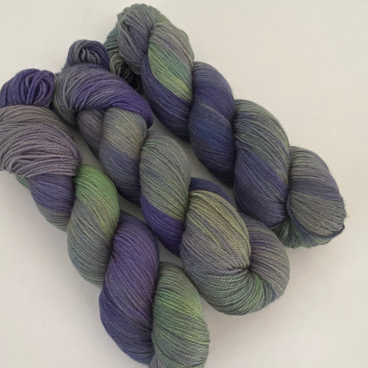 Handgefärbte Alpaca mit Seide.