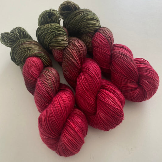 Handgefärbte  Merino Sockenwolle (Luxus)
