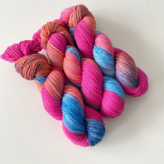 Handgefärbte  Merino Sockenwolle (Luxus)