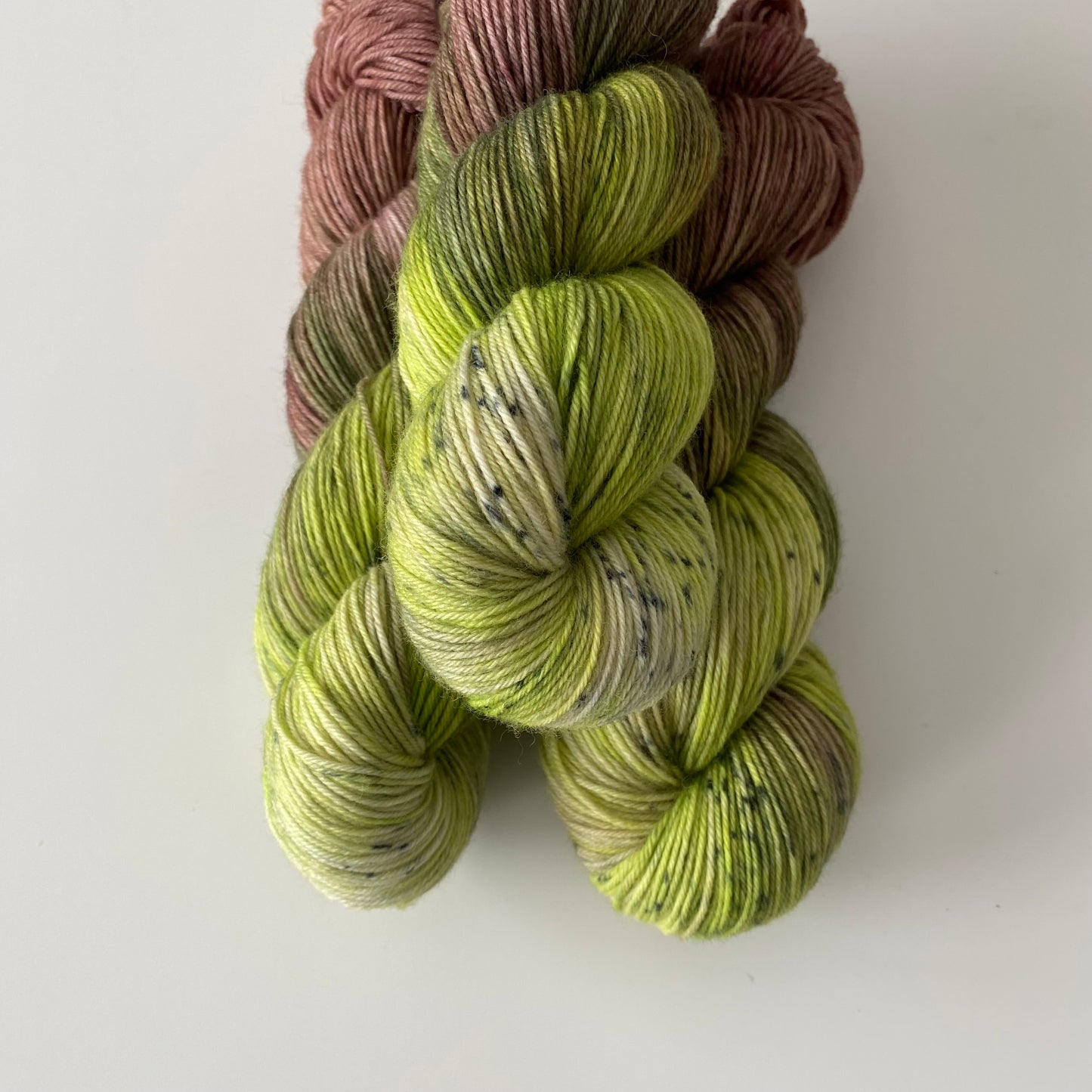 Handgefärbte  Merino Sockenwolle (Luxus)