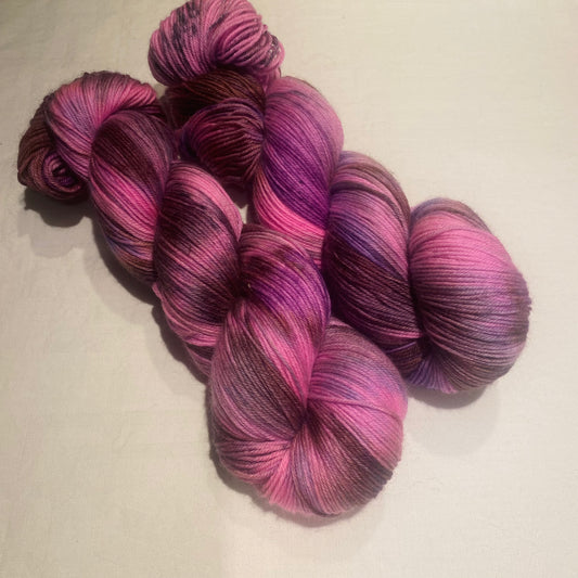 Handgefärbte  Merino Sockenwolle (Luxus)