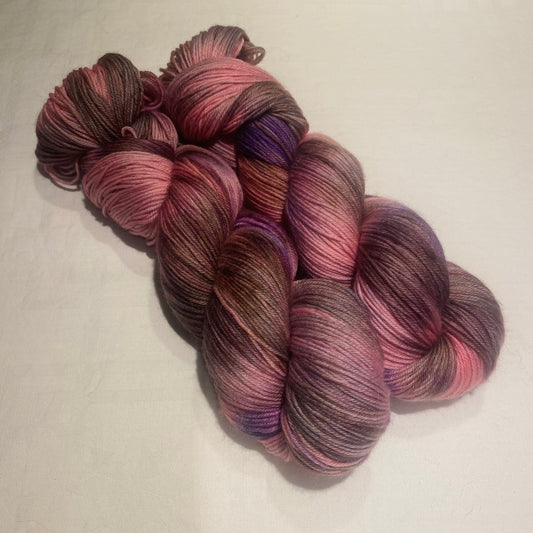 Handgefärbte  Merino Sockenwolle (Luxus)