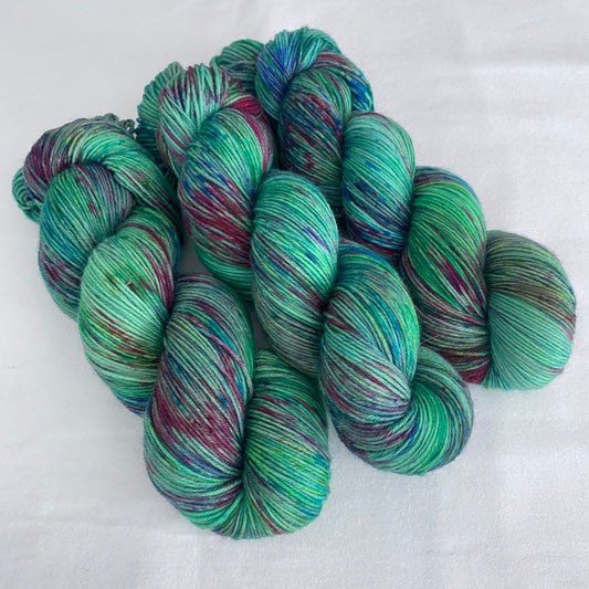 Handgefärbte  Merino Sockenwolle (Luxus)