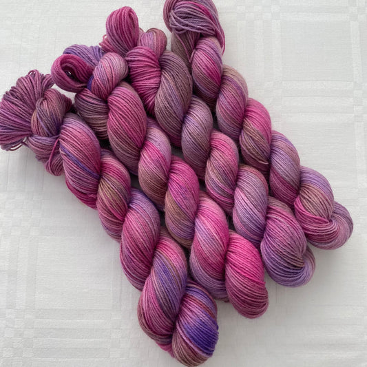 Handgefärbte  Sockenwolle 4-fach./ 50 g.