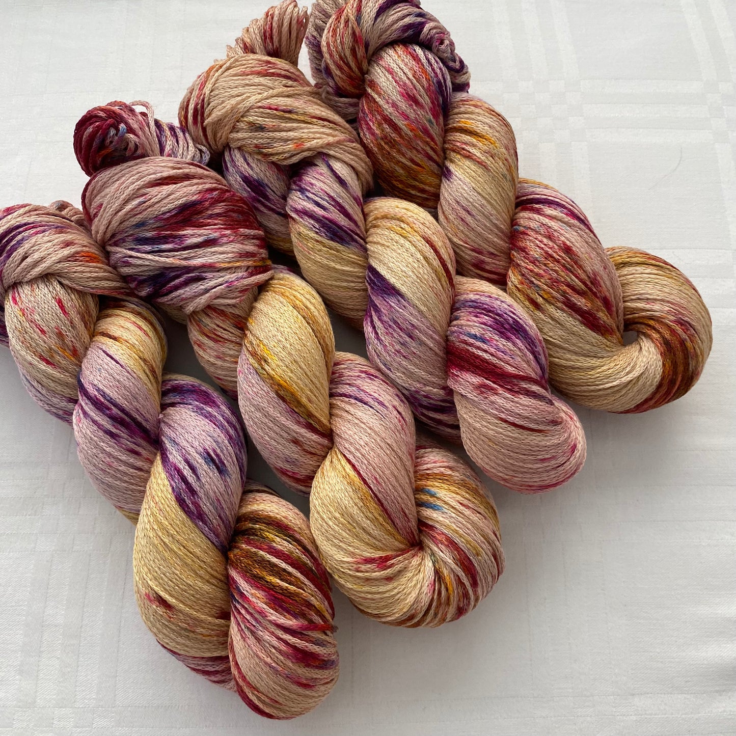 Handgefärbte  Baumwolle mit Seide / 100 g
