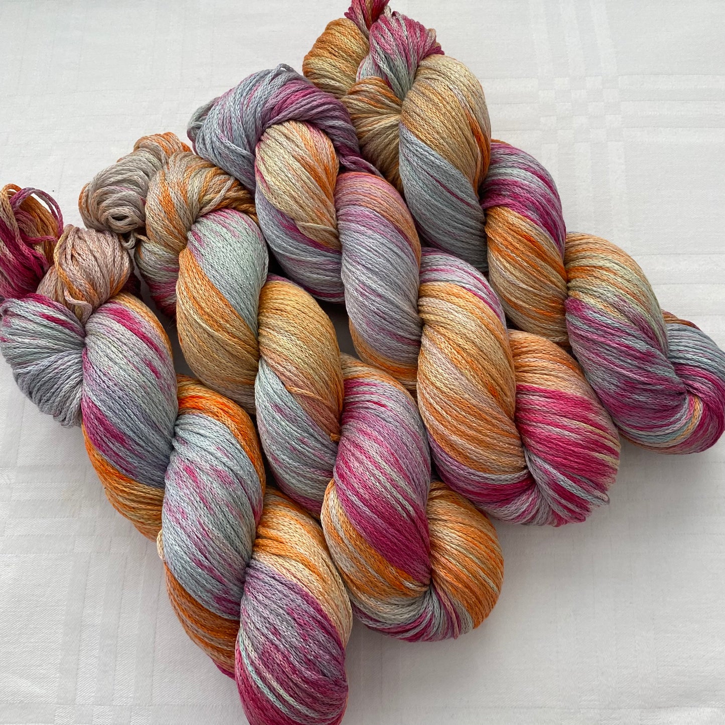 Handgefärbte  Baumwolle mit Seide / 100 g