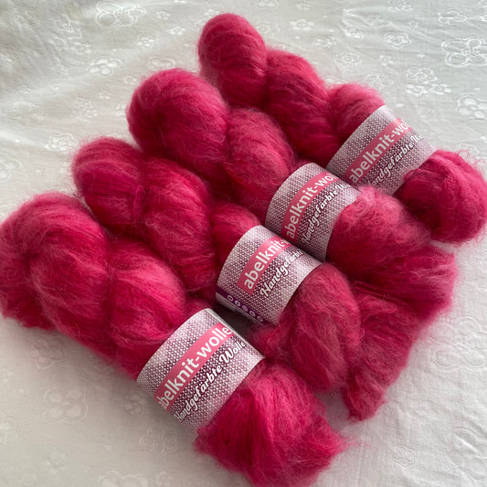 Handgefärbte Big Mohair mit Alpaka.