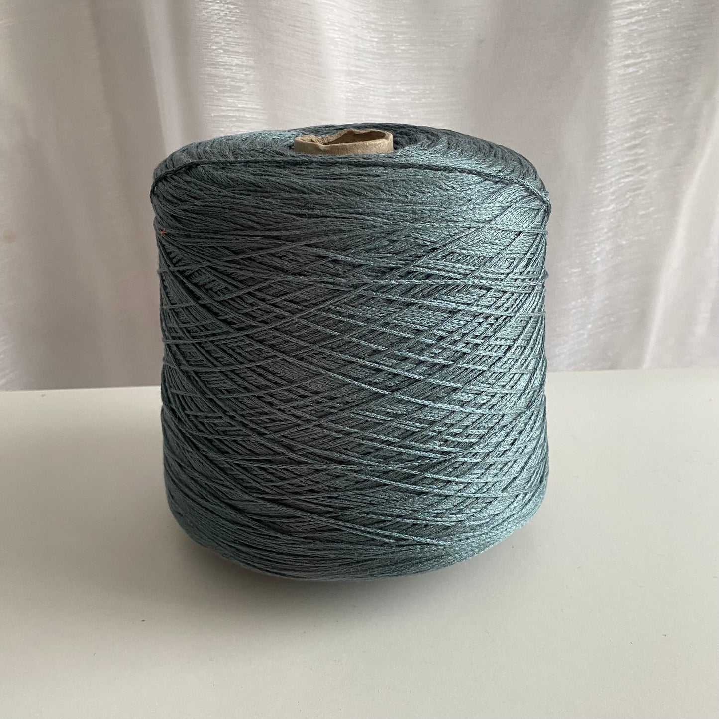Konenwolle 100 % Seide / Loro Piana Italy.