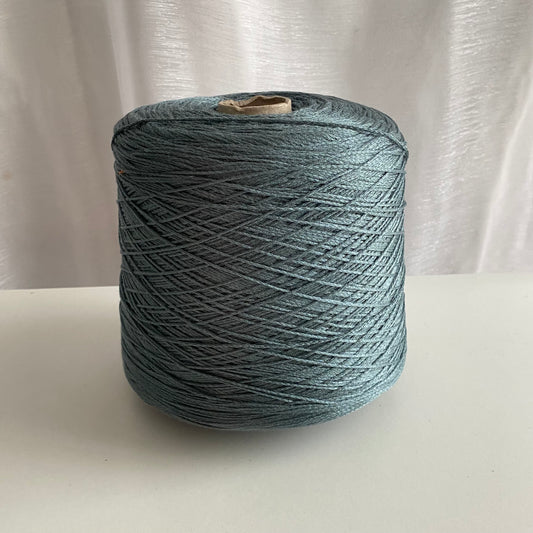 Konenwolle 100 % Seide / Loro Piana Italy.
