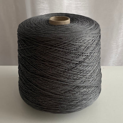 Konenwolle 100 % Seide / Loro Piana Italy.