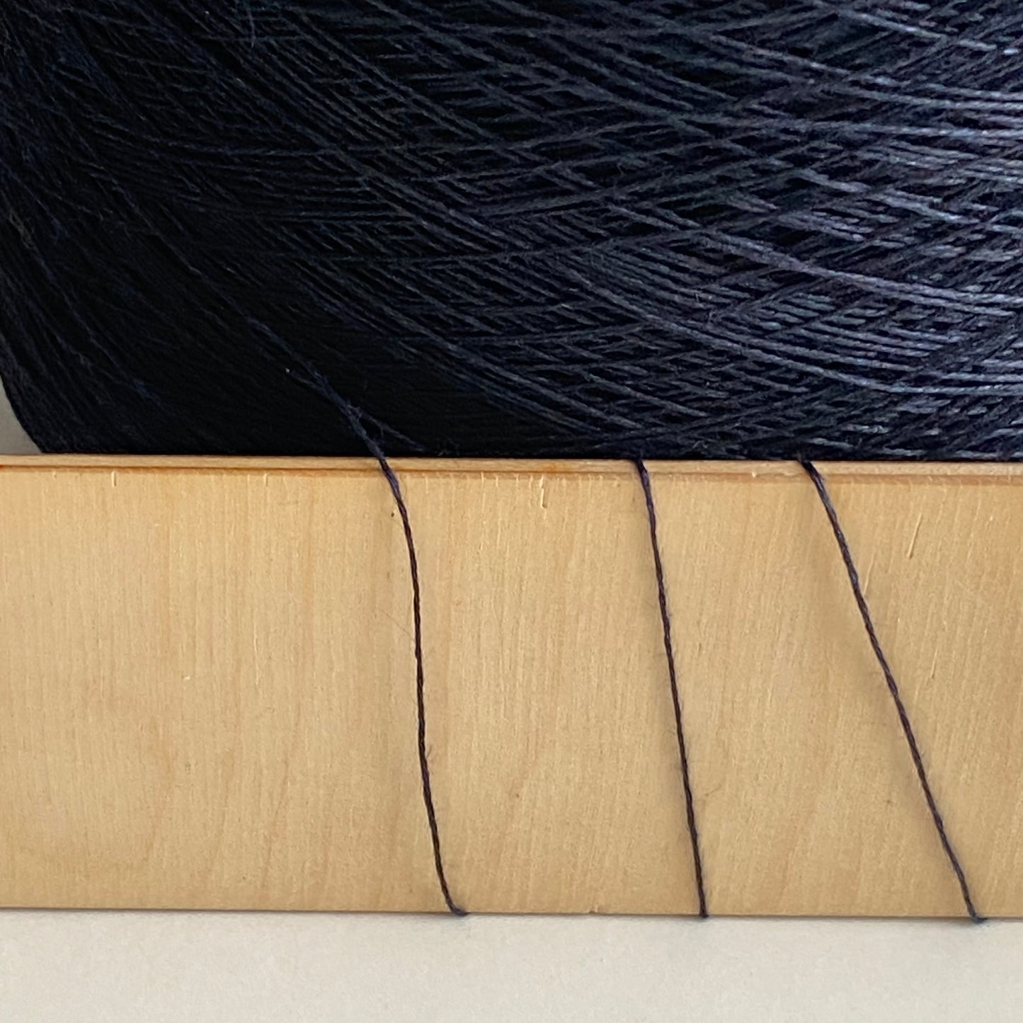 Konenwolle 100 % Leinen / Loro Piana Italy.