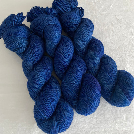 Handgefärbte  Merinowolle / Merinowolle mit Yak Sockenwolle  (Luxus)