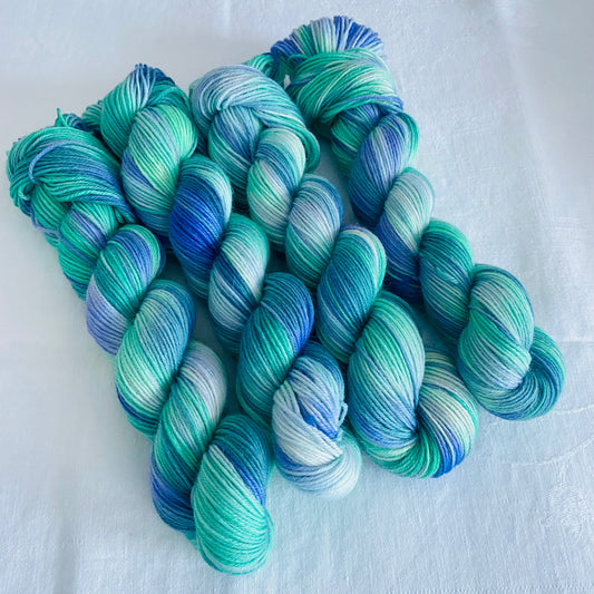 Handgefärbte  Sockenwolle 4-fach./ 50 g.